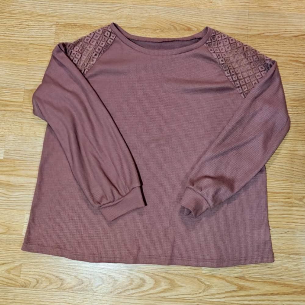 Emery Rose Mauve Blouse with Lace Detail